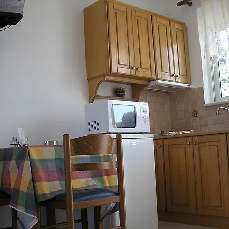 Nephele Apartmán *